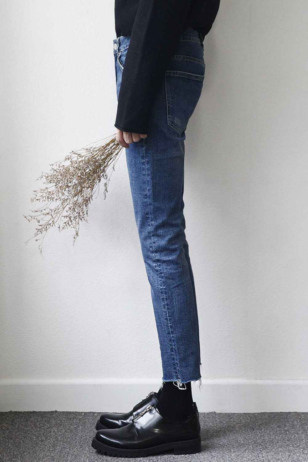 Men's Frayed Hem Skinny Jeans - Damned Threads